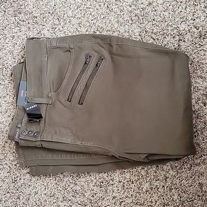 NWT Torrid super soft Jeggings